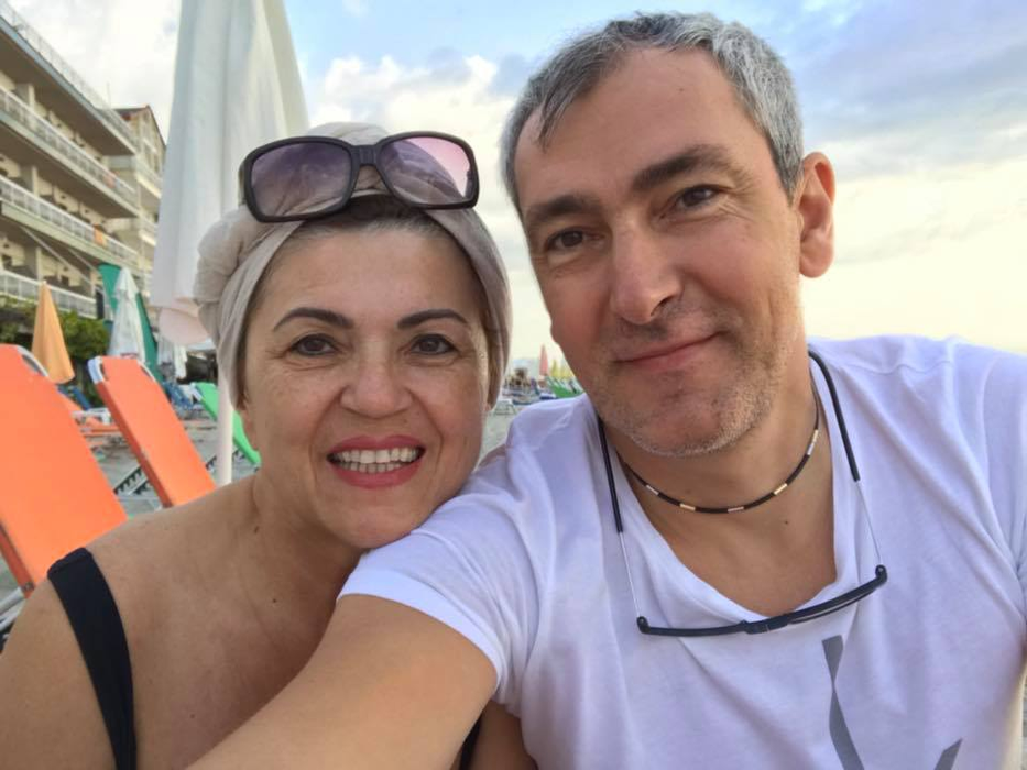 La 62 de ani, Nicoleta Voica a slăbit și pare că a întinerit. E prima vedetă din România care și-a pus silicoane