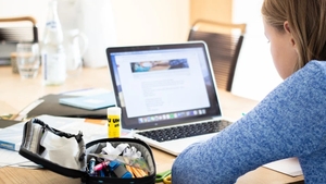 Premieră în România! Prima universitate care oferă cursuri pentru bloggeri, vloggeri sau influenceri