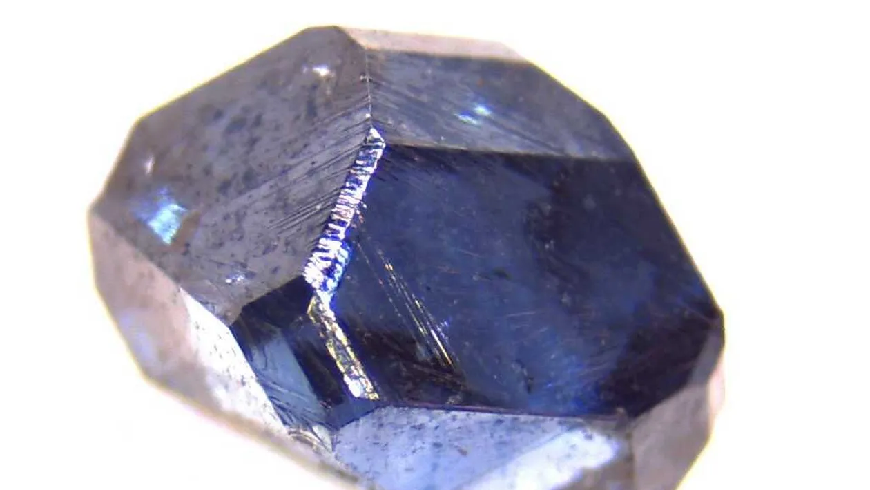 Ultima aroganta a bogatilor din Romania! Isi incinereaza mortii ca sa-i transforme in diamante!