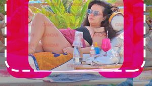 Ce a făcut graviduţa Anca Dinicu fără iubi, la mare. ”Liberă de contract” pentru un weekend la Mamaia!