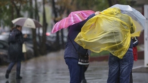 Vremea a început deja să se schimbe de sâmbătă seara. Cod galben de vânt în șapte județe