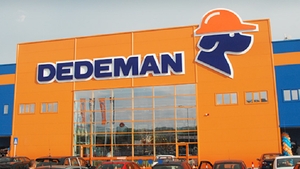 Cum te poţi angaja la Dedeman, pe un salariu de 4500 lei pe lună? Ce bonusuri se mai oferă