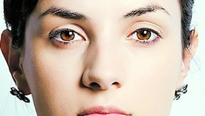 Make-up artistii de top te invata. Cum sa-ti faci singura un machiaj de efect