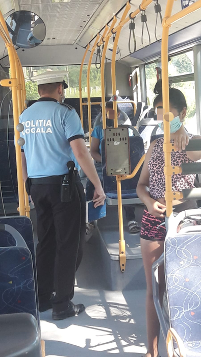 Weekend plin de controale în Caraș-Severin. Oamenii legii au desfășurat acțiuni de prevenire și limitare a infectării cu virusul COVID-19