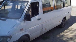 Cinci somalezi, descoperiti ascunsi in cateva lazi intr-un microbuz, la vama Nadlac!
