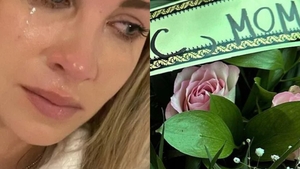 Mama Otnielei Sandu a murit. „S-a sfârșit chinul ei”. Ce mesaj a scris vedeta pe coroana funerară