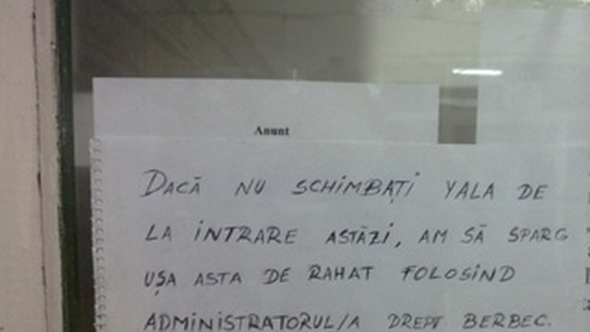 Mihai Bendeac:"Daca nu schimbati yala, am sa sparg usa cu capul administratorului drept berbec!"