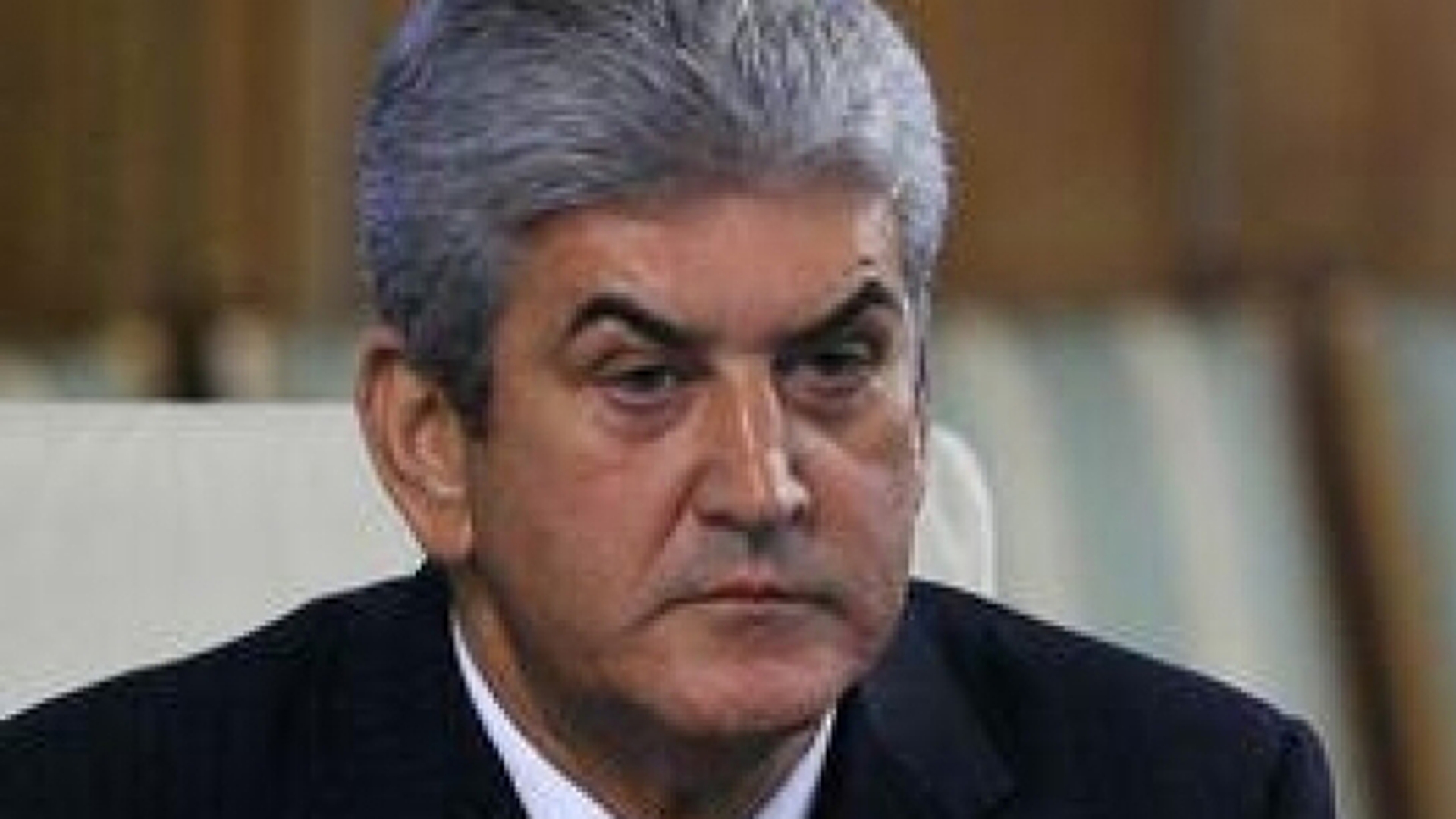 DNA a pus sechestru pe averea lui GABRIEL OPREA. Fostul ministru este audiat de procurori