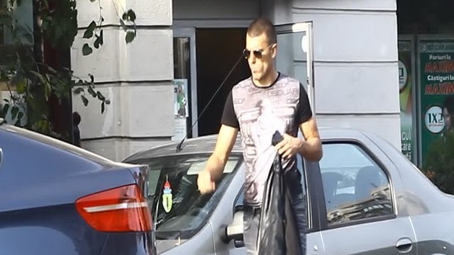 Stefan Nikolici a plecat in mare graba de la restaurant ca sa faca rost de bani. Afla unde s-a dus fotbalistul Stelei