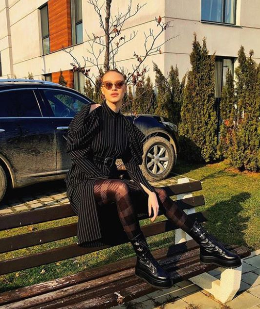 Aproape că nu-ți dai seama că este însărcinată! Gina Chirilă este gravidă în șapte luni și a luat doar 3,5 kilograme în greutate!