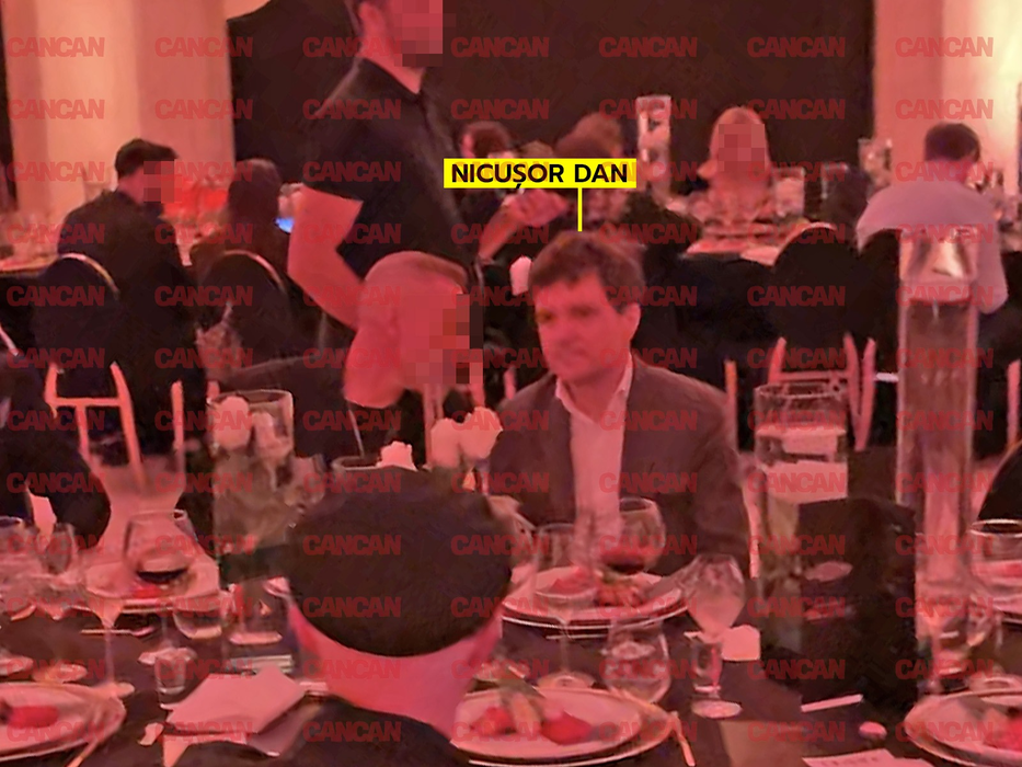 Nicușor Dan, prezent la Festivalul Enigma de la Palatul Parlamentului