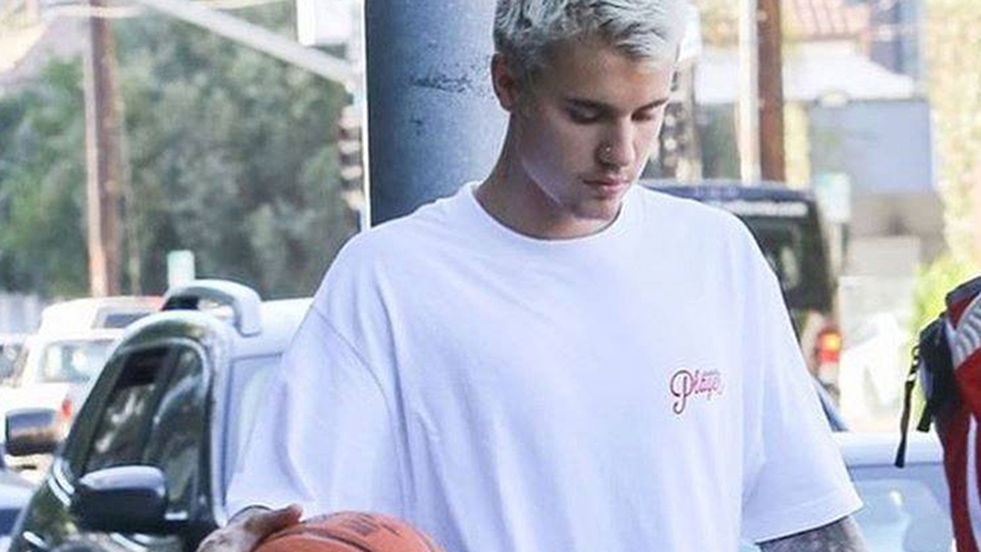 Nimeni nu mai întelege nimic! Care au fost primele fotografii postate de JUSTIN BIEBER azi pe Instagram, după ce şi-a reactivat contul!