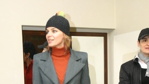 O poză veche, un om rar. Gianina Corondan și eleganța de a nu semăna cu nimeni