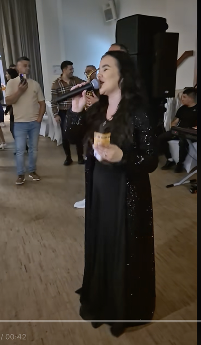 De nerecunoscut! Carmen de la Sălciua, schimbare radicală. Puțini își dau seama că e chiar ea