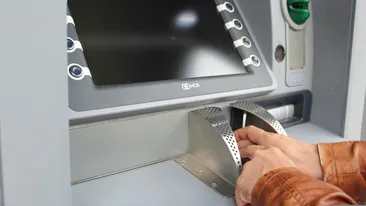 Atenție, români! Câți bani se pot scoate într-o zi de la un bancomat? ANAF-ul intră pe fir