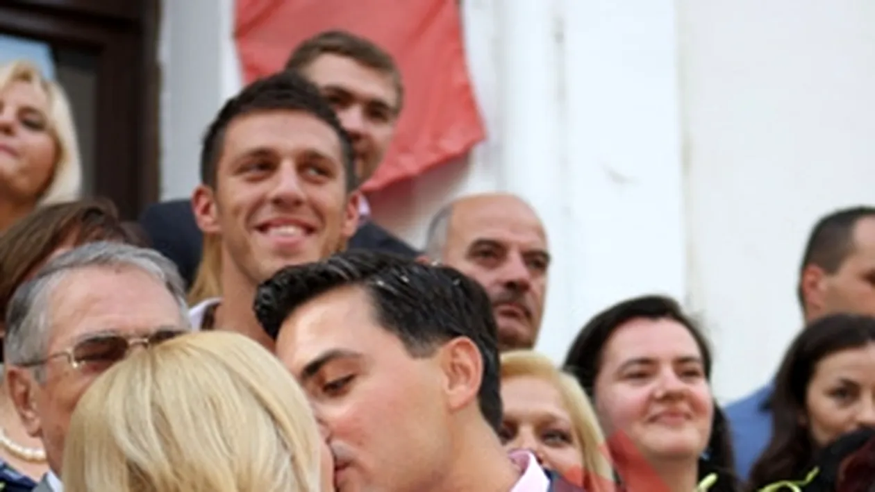 Alina Sorescu si Alexandru Ciucu au devenit oficial sot si sotie!