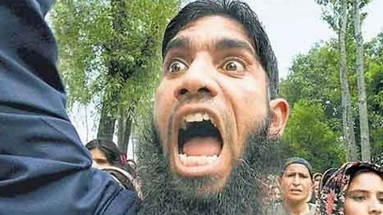 A intrat in Palatul Parlamentului si a strigat Allahu Akbar Ce a urmat dupa!