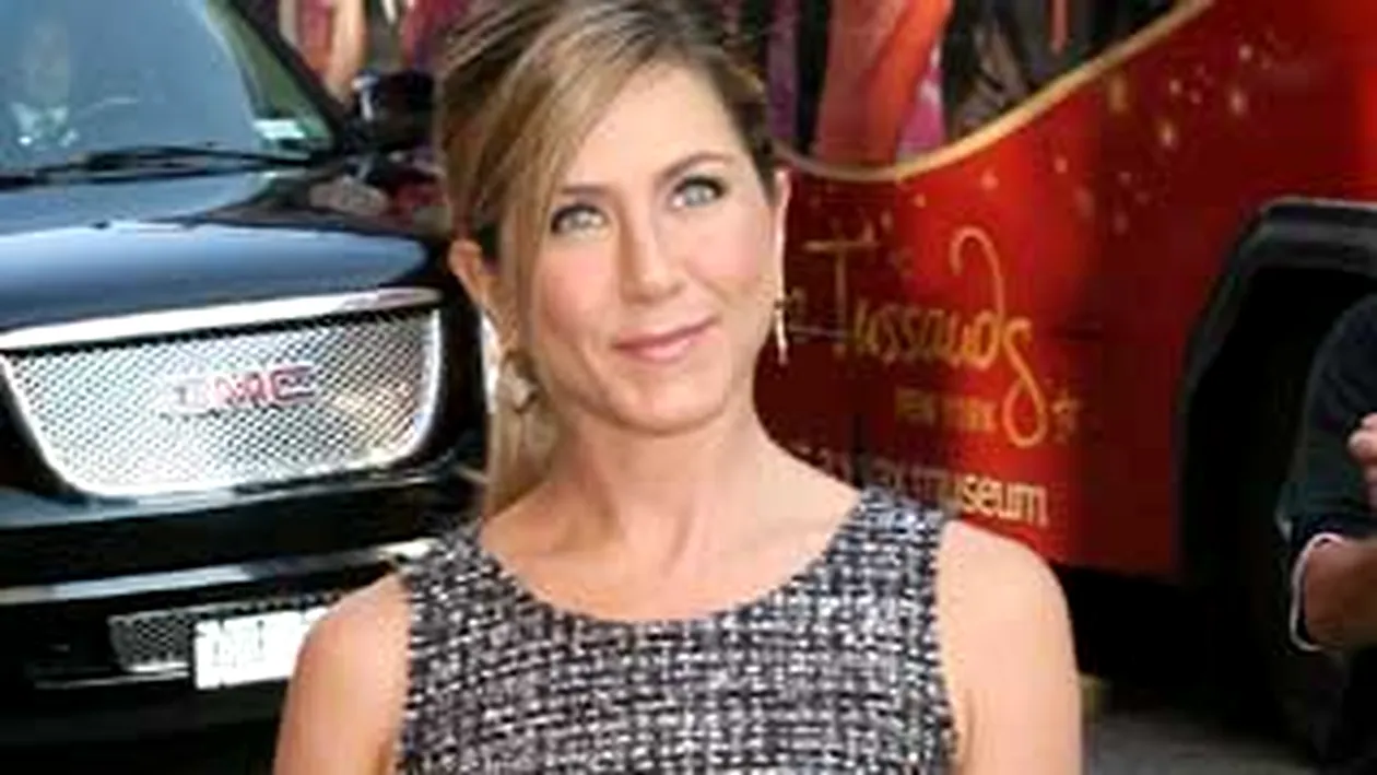 Aniston se iubeste cu fostul amorez al lui Lindsay