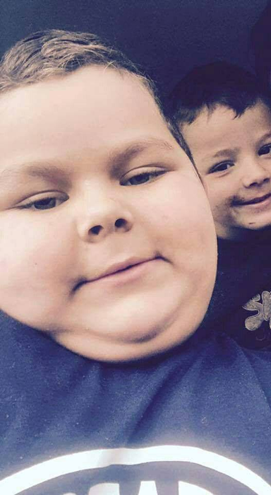 Emiluţ, băiatul-fenomen din România, surpriză neaşteptată când a ajuns la unchiul său acasă: „Cel mai iubit copil”