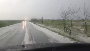 VIDEO Ce s-a intamplat la cativa kilometri de Bucuresti! "Totul este alb" Ce au vazut soferii cand au coborat din masini