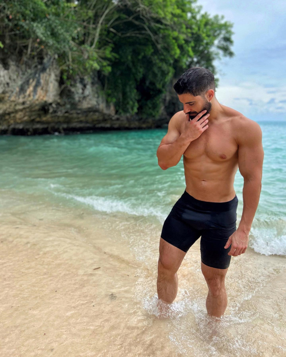 Andi Constantin: "Nu știu dacă e vorba de a da papucii, aveam discuții pentru că în orice relație sunt discuții!" (Foto: Instagram)