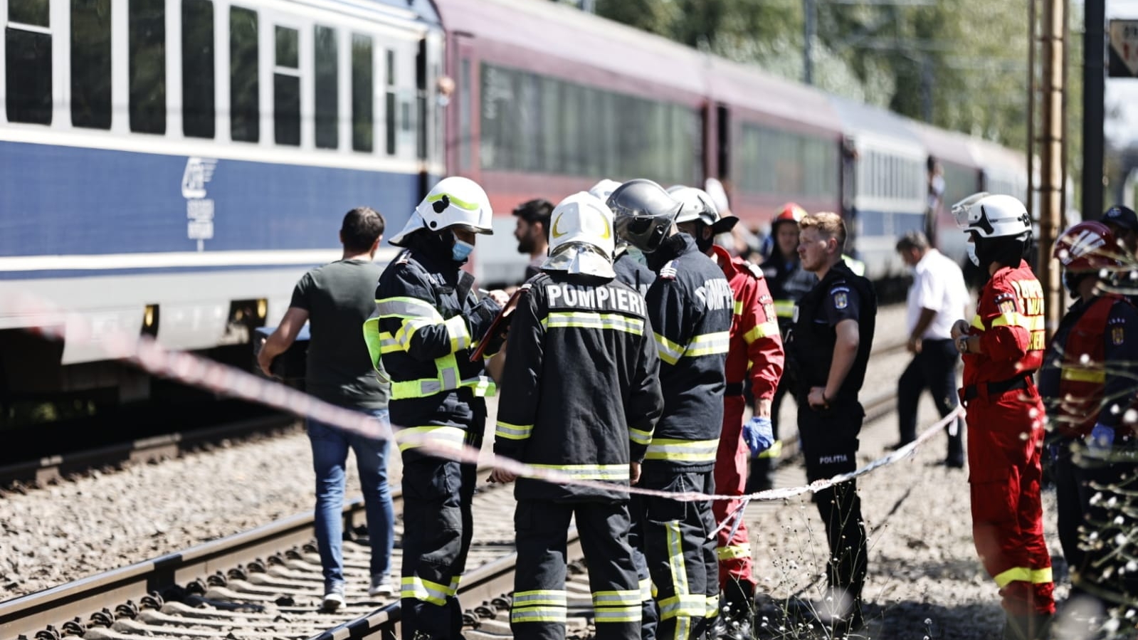 Accident grav pe linia de cale ferată București – Constanța. O persoană a căzut sub tren și a murit | FOTO