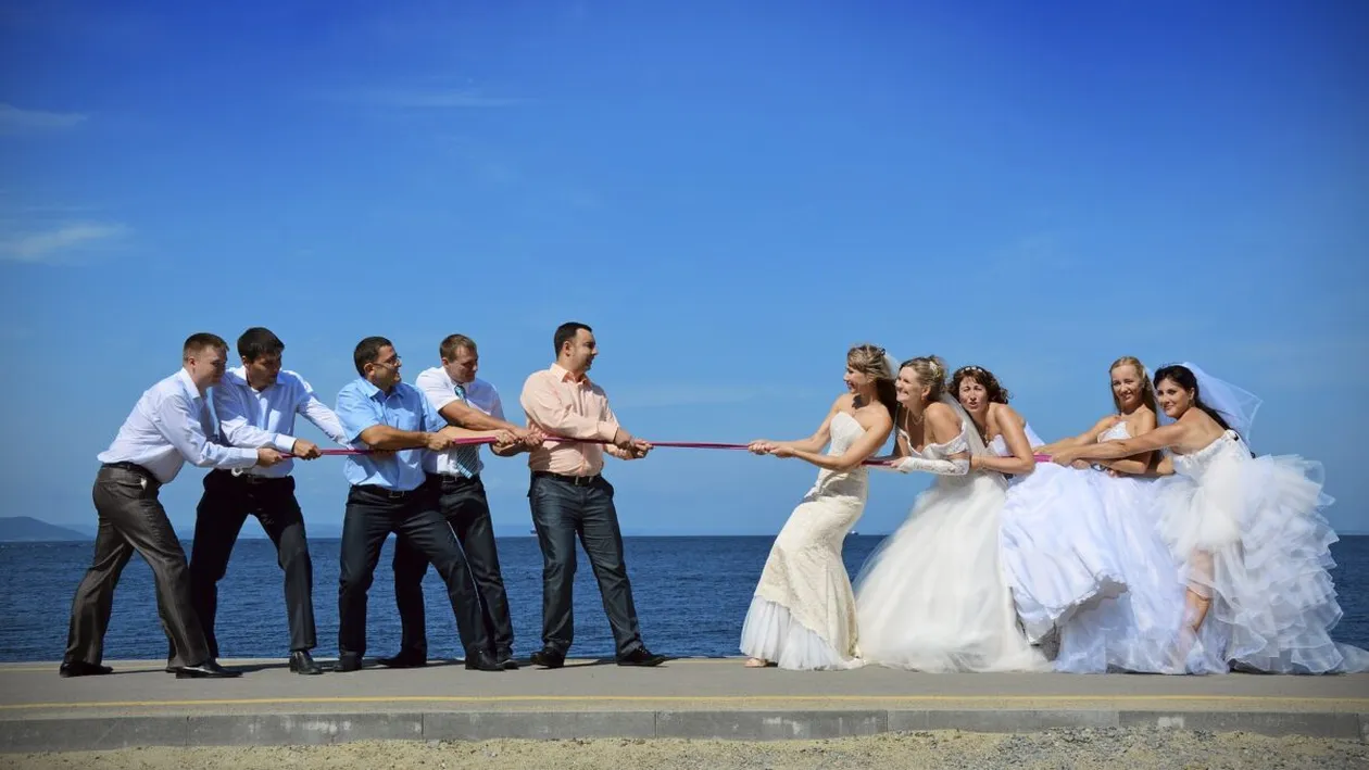 Oraşul din România unde bărbaţii pot avea până la patru soţii! Femeile sunt cumpărate cu sume uriaşe