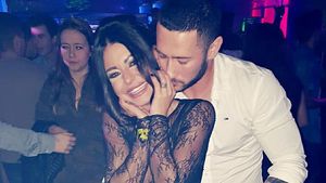 ANA MARIA MOCANU a fost foarte cuminte în acest an şi a arătat tuturor ce a primit de la Moş Nicolae!