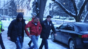Scandal monstru la Vaslui. Un șofer beat care a distrus o mașină de Poliție și a fost aproape să omoare doi agenți, lăsat în libertate
