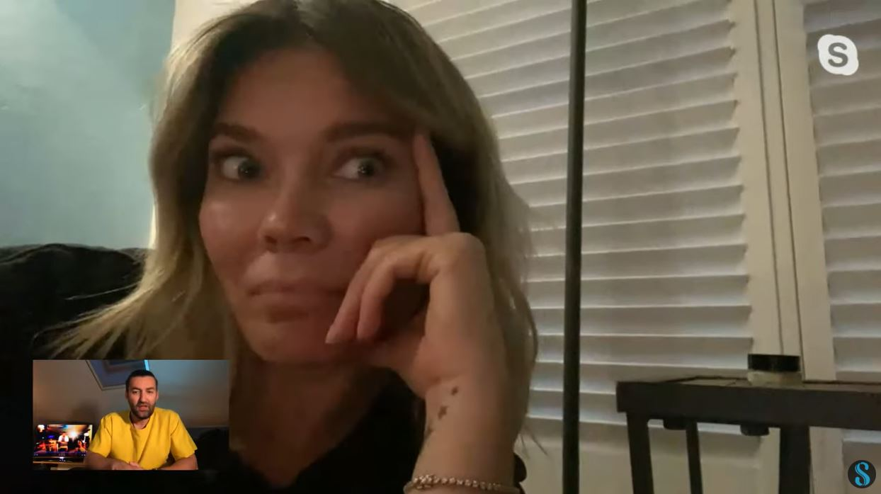 Gina Pistol, filmată în timp ce îl sărută pe Smiley: “Te iubesc”. Cum a reacționat prezentatorul de la Românii au Talent și dezvăluirile făcute despre viața lor în vreme de coronavirus | VIDEO