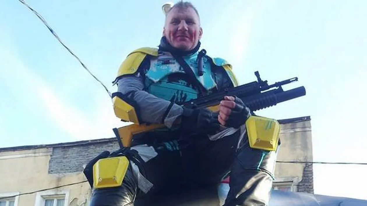 Tolea s-a implicat in razboiul din Ucraina! Nu o sa iti vina sa crezi cum s-a fotografiat temutul luptator!