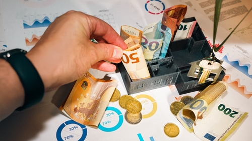 Românii pot investi din nou în Tezaur. Dobânzile ajung la 7,40%, iar câștigul nu se taxează