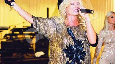 Delia Matache i-a cantat unei fetite de doua luni