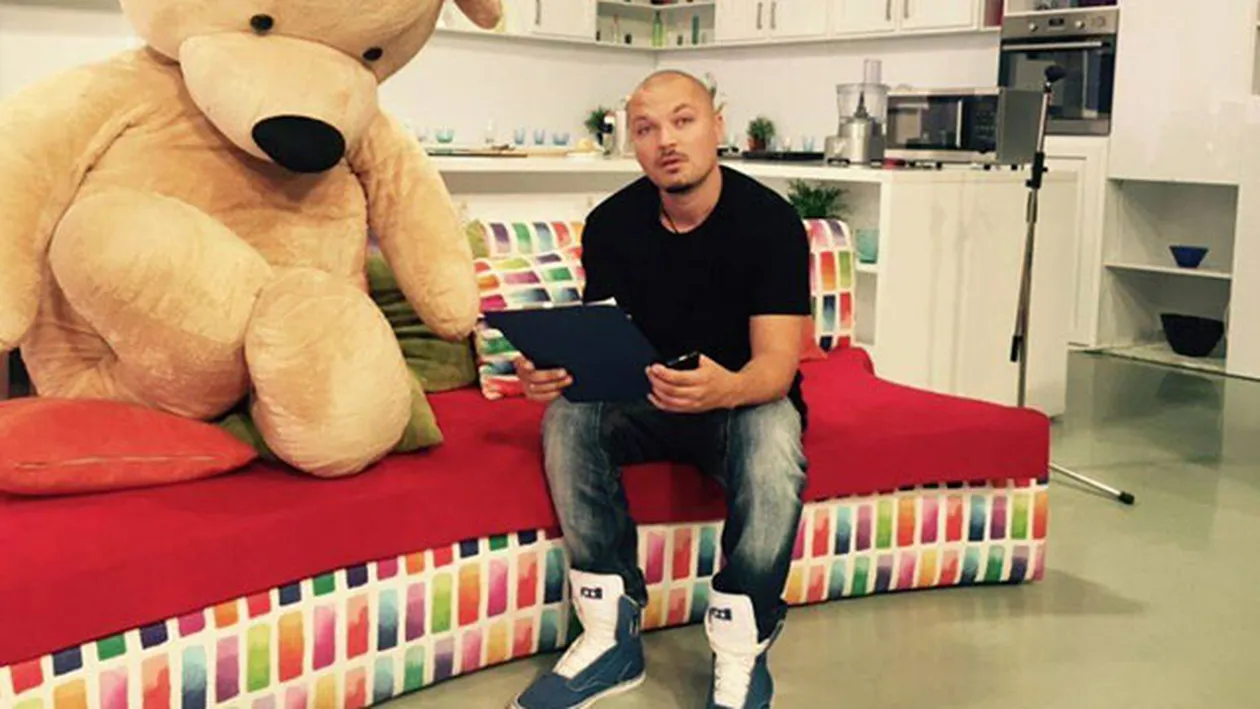 Ce a facut Puya de Ziua Indragostitilor! Imaginea a devenit viral pe internet!