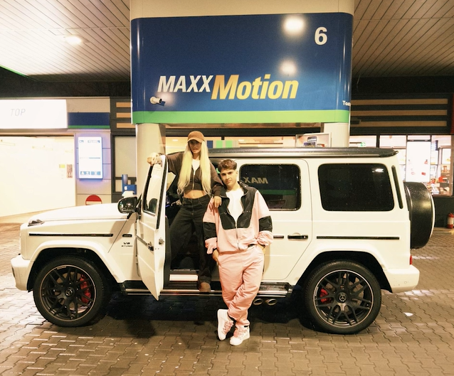 Bisoi și-a luat mașină de circa 100k/ sursă foto: TikTok