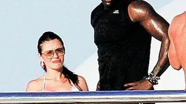 Seal nu rezista prea mult singur. Cu o bruneta misterioasa pe iaht