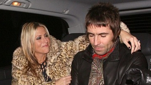 Liam Gallagher, fostul solist al trupei Oasis, a divortat! Artistul a recunoscut ca si-a inselat sotia