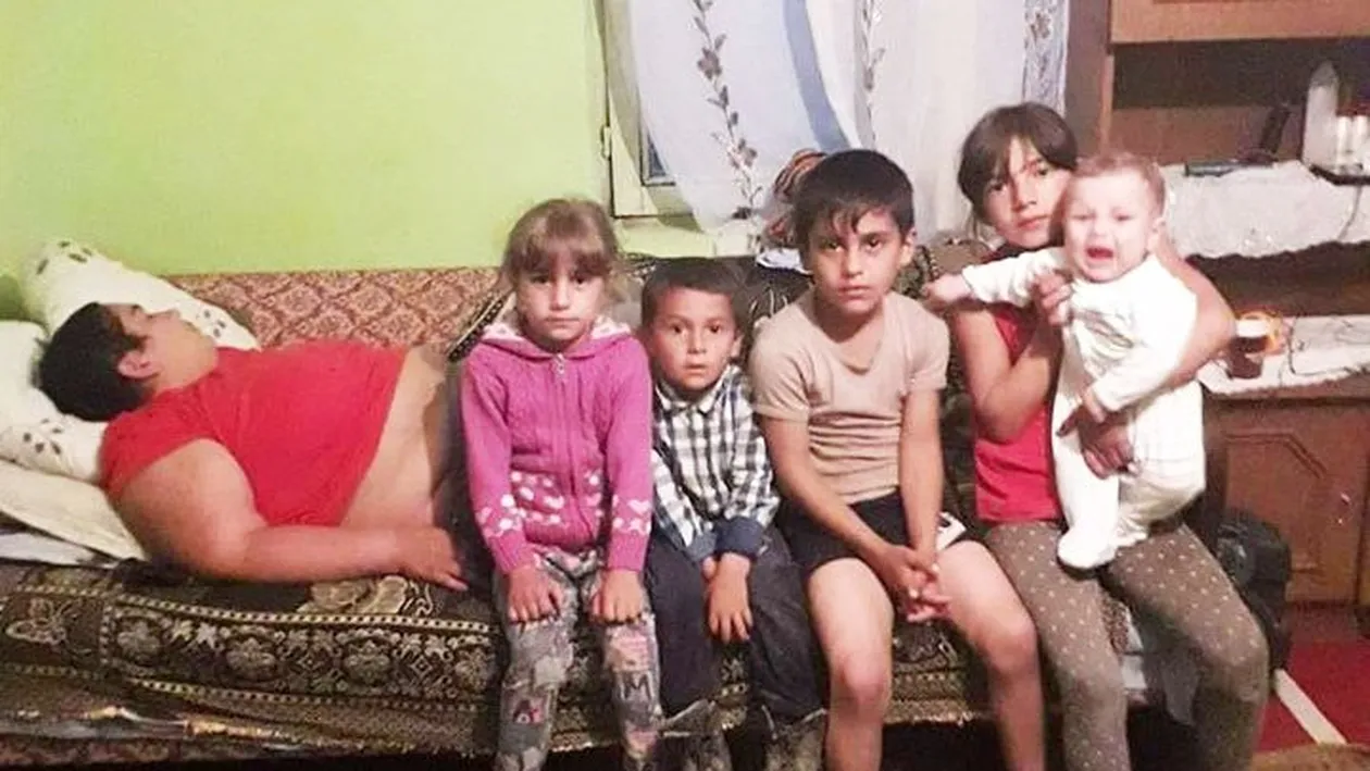 Adevărul cutremurător din spatele acestei fotografii. Cine este, de fapt, Adriana