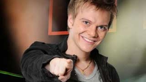 Asta e cea mai noua melodie a lui Michel Telo! E mult mai tare decat "Ai Si Eu Te Pego" - O sa o fredonezi la greu "Bara bara, bere bere" - Da-i share pe Facebook sa o faci Hit