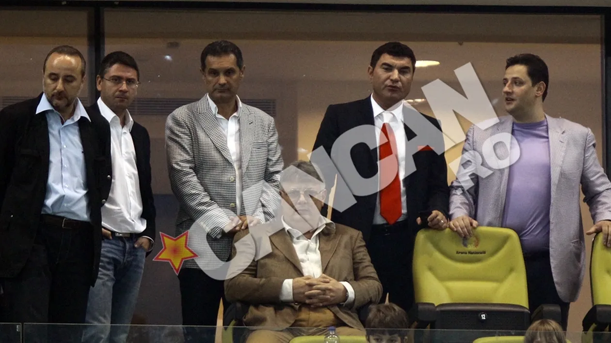 Deasupra extraterestrilor au fost galacticii Romaniei: Tiriac, Uzunov, Ontanu, Ionut Negoita, Dan Diaconescu si Vadim Tudor! Tribuna VIP, la fel de valoroasa ca mega-echipa catalana