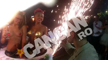 Profita de ultimele zile de vacanta! Vanghelie Jr., ametit de doua dansatoare aproape goale, in club!