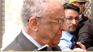 Moment istoric! Basescu si Iliescu, la capataiul fostului premier Radu Vasile! Vaduva plangea in hohote