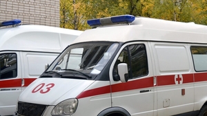 Accident sau sinucidere? O tânără de 20 de ani a murit, după ce a picat în gol de la etajul 1 al unui bloc din Târgu Jiu
