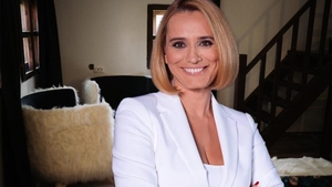 Am aflat câți bani câștigă Andreea Esca, de fapt! Cât costă să închiriezi o vilă, de 1 Mai, în complexul vedetei Pro TV din Porumbacu de Sus