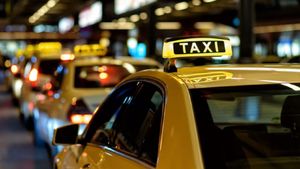 Taximetriștii, înspăimântați de coronavirus! Ce au montat în mașini, pentru a se proteja
