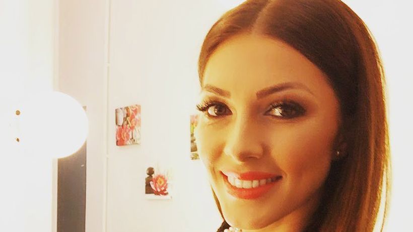 ILINCA VANDICI, o nouă surpriză pentru fani! După ce a anunţat că va deveni mămică, vedeta şi-a schimbat look-ul