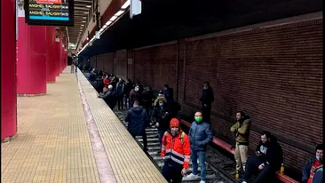 Greva spontană la metroul din București, vineri dimineața! Angajații au coborât pe linii
