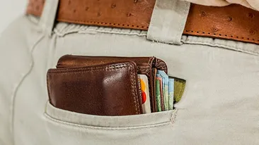 Ce trebuie să ai pe 1 ianuarie 2023 în portofel. Vei fi mai norocos și mai bogat decât ți-ai imaginat