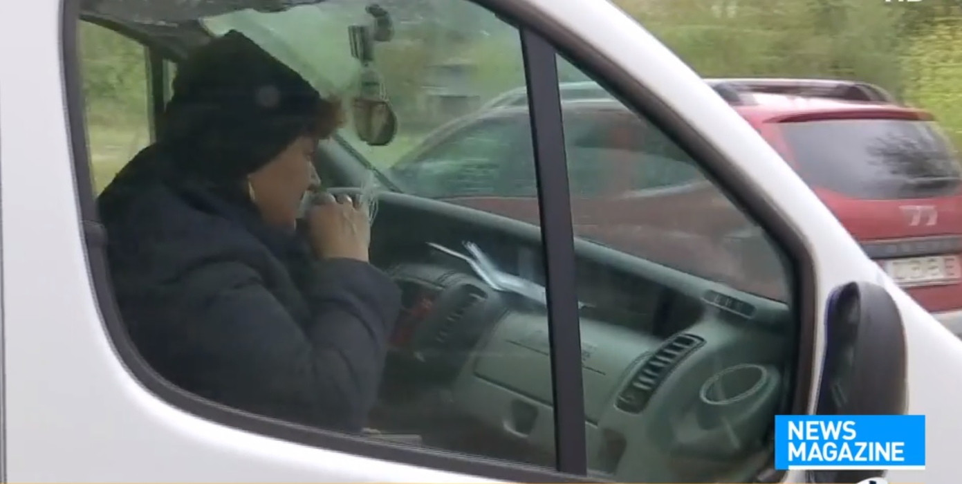 Accident Ialomița. Scene cutremurătoare la morgă, după ce trupurile victimelor au fost luate de rude. 15 copii au rămas orfani de mamă