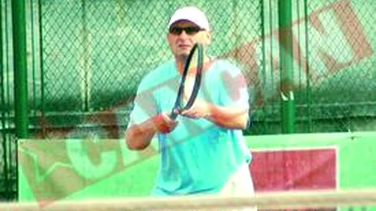 Fiul lui Tariceanu ia lectii de tenis in Herastrau